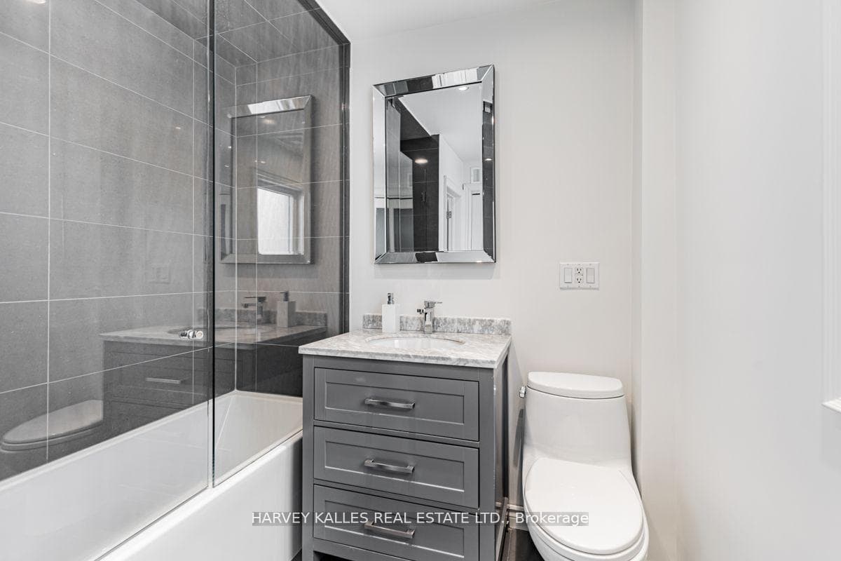 144 Armour Boulevard photo 32