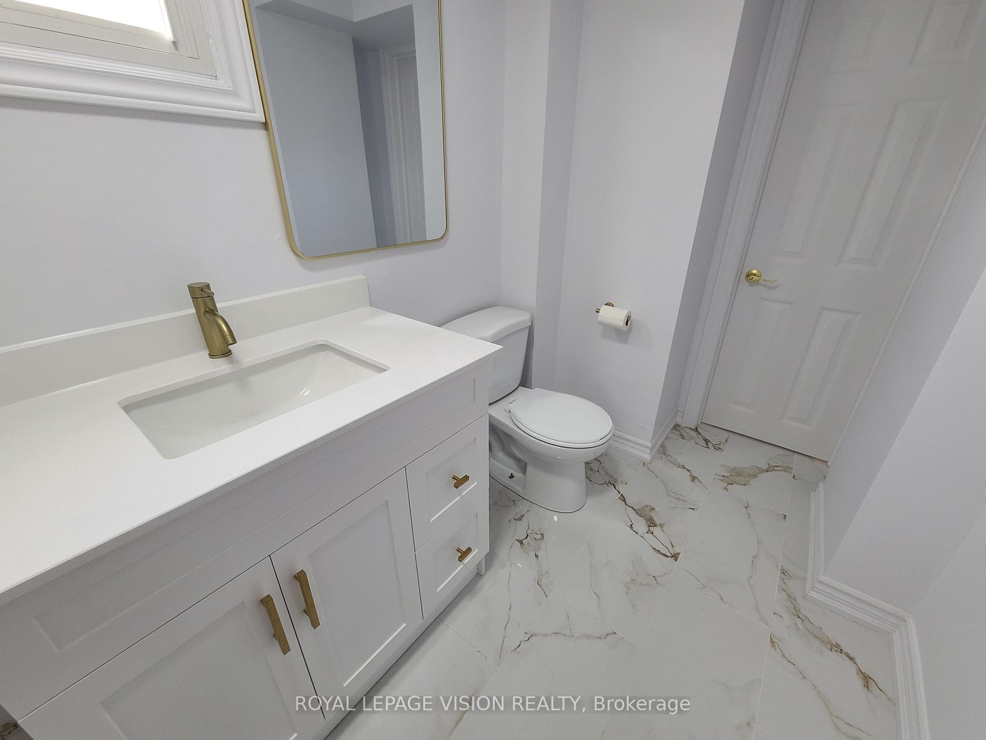 NEW 4 PIECE BATHROOM