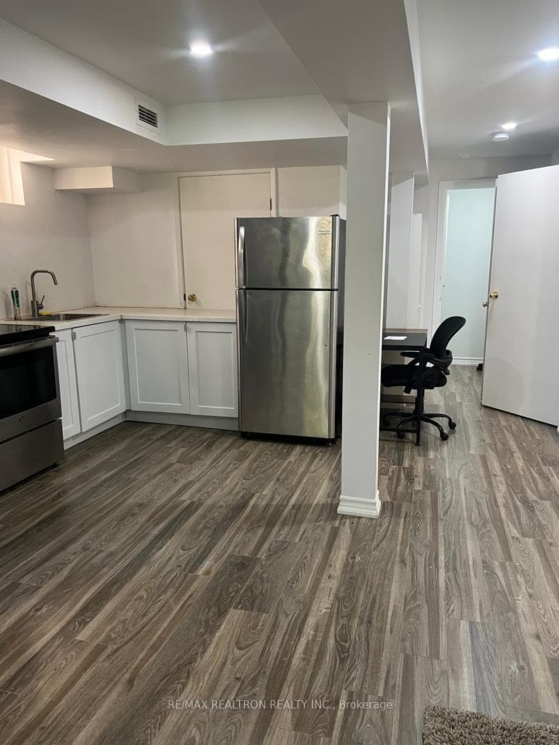 334 Ritas Avenue photo 4