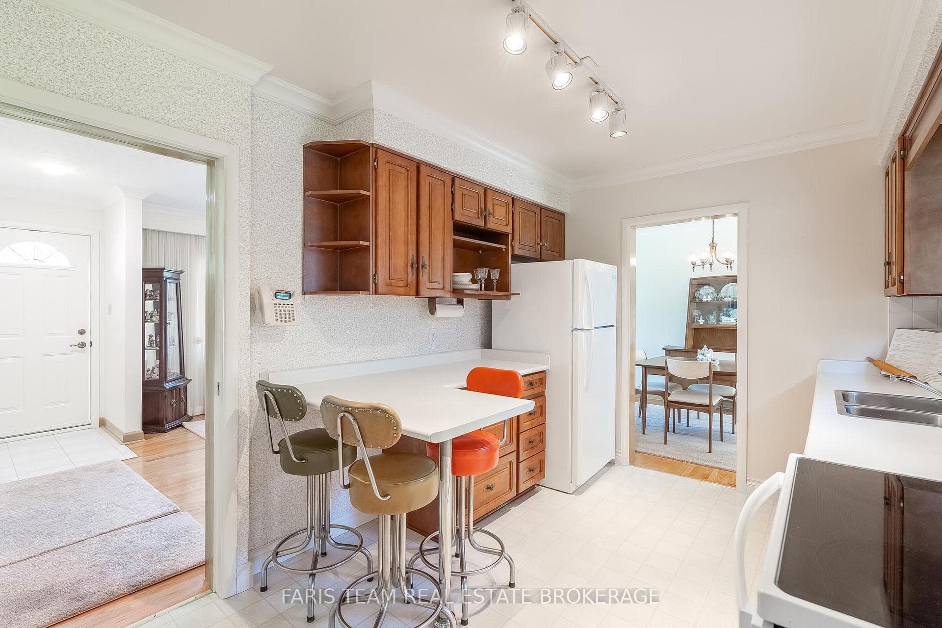 37 Downsview Drive photo 7