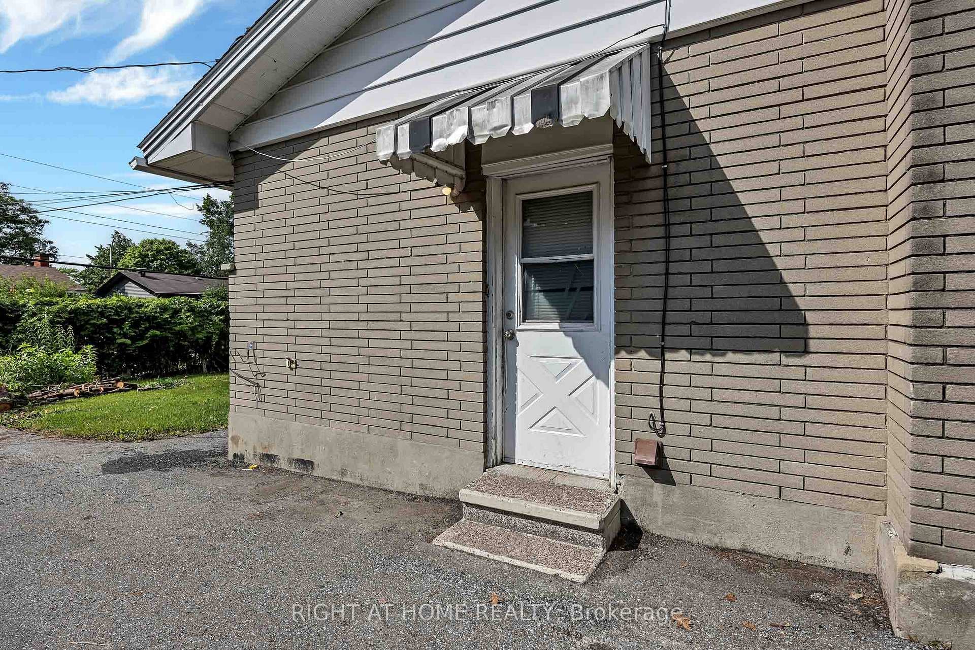 24 Largo Crescent photo 45