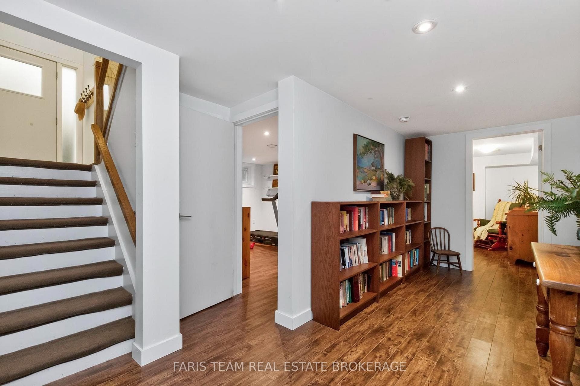 44 Jeffery Street photo 24