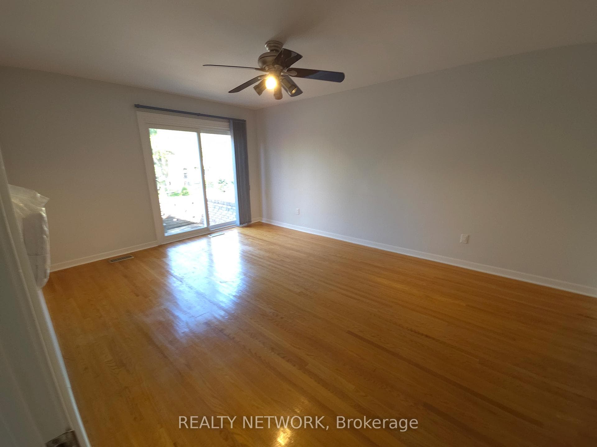 89 Elmsthorpe Avenue photo 19