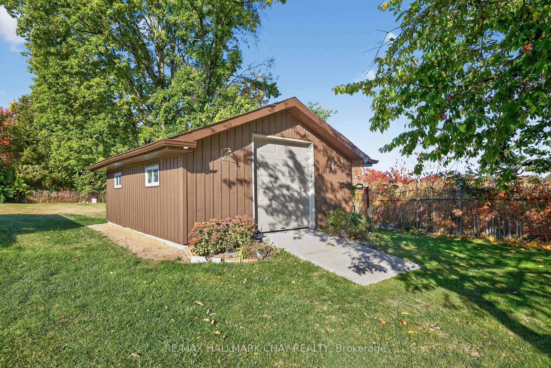 39 Highfield Crescent photo 42