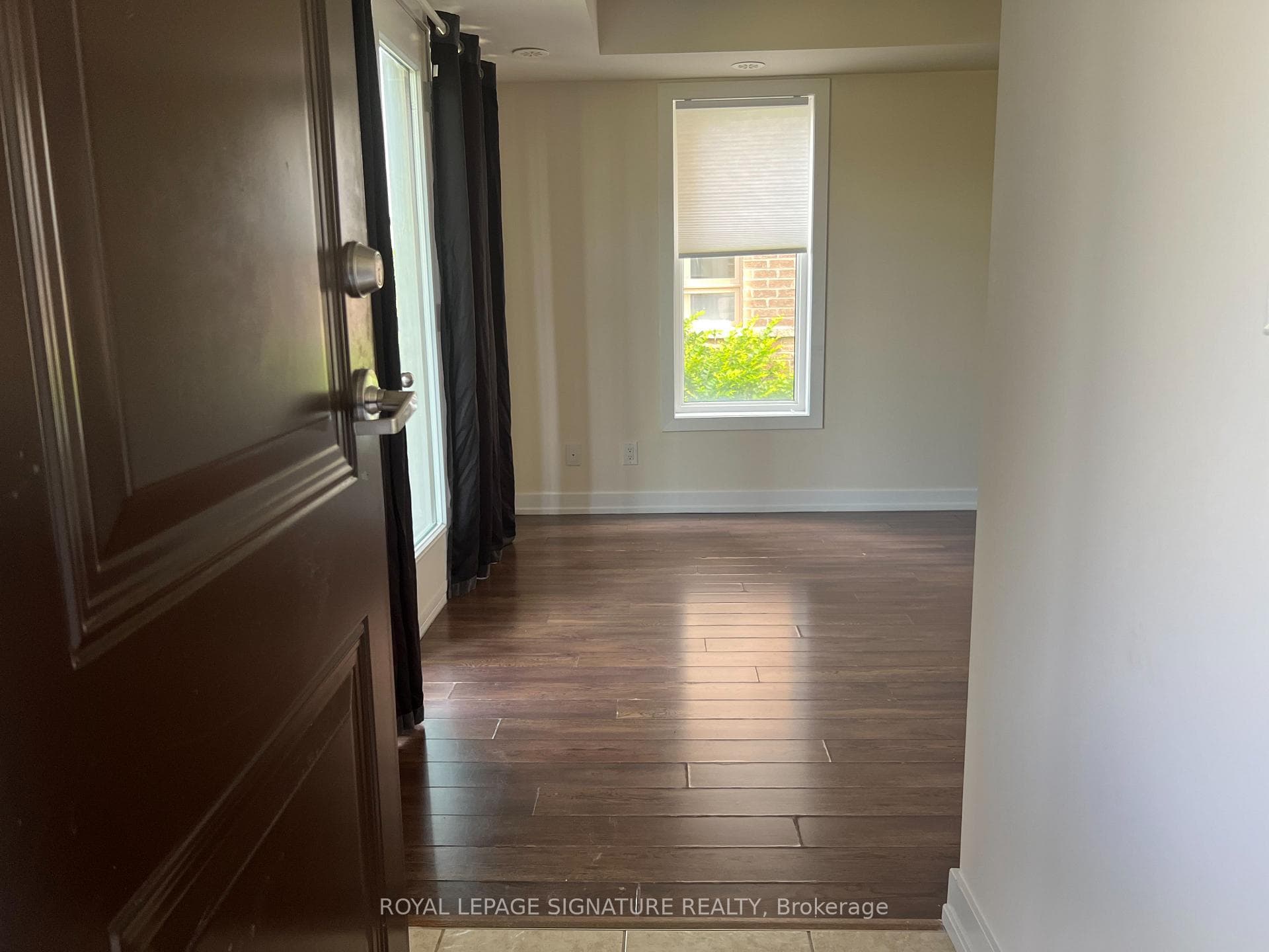 20 Dunsheath Way Unit 322 photo 5