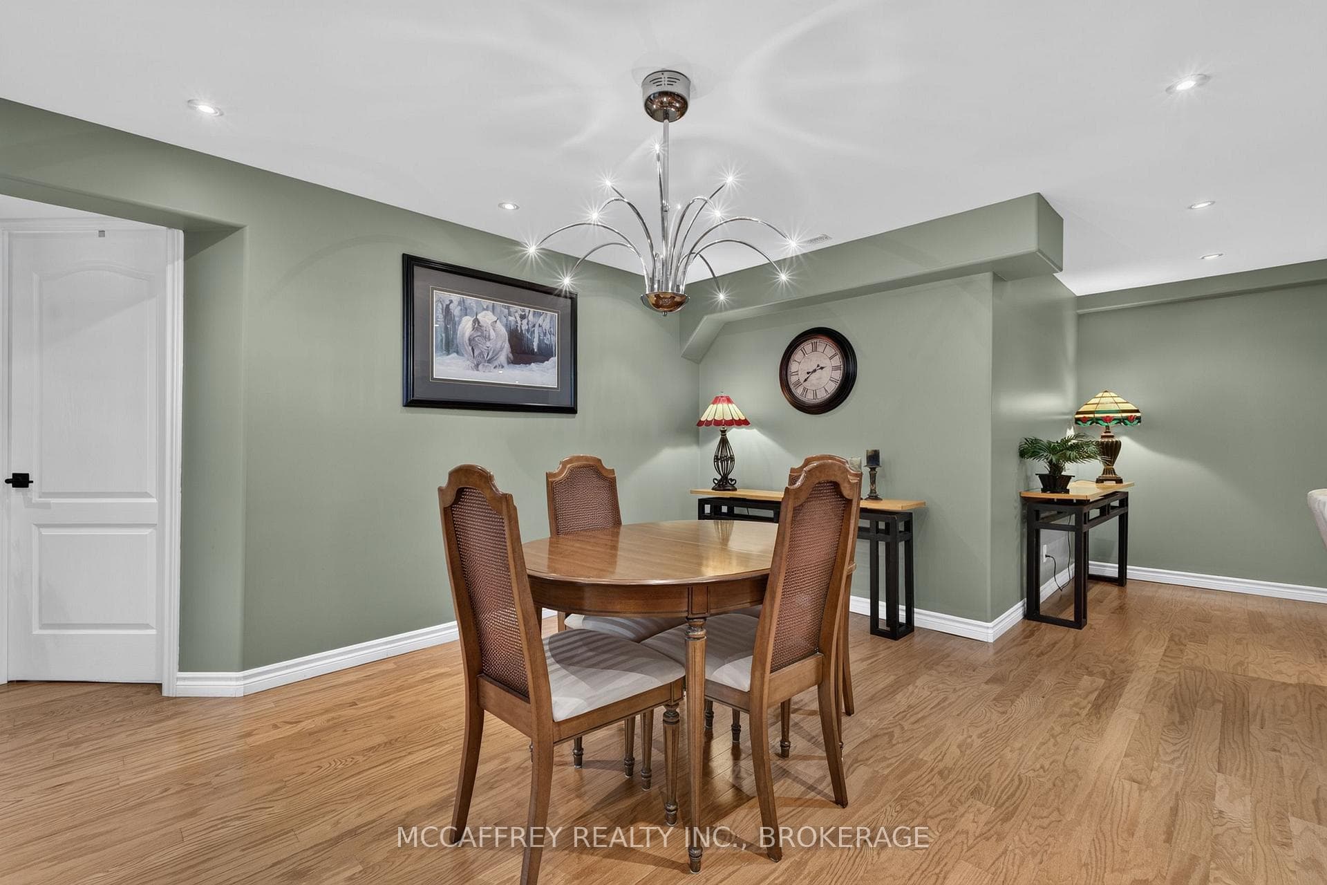 9 Hartwood Crescent photo 34