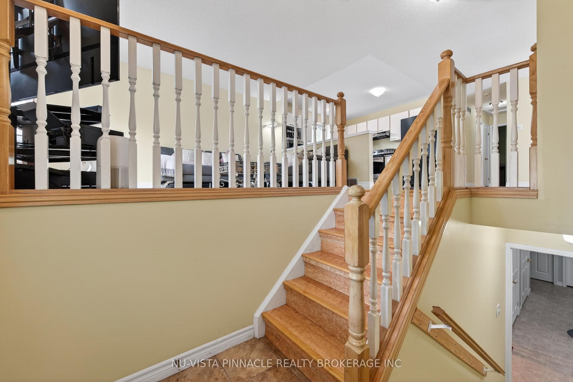 35 Joliet Street photo 22