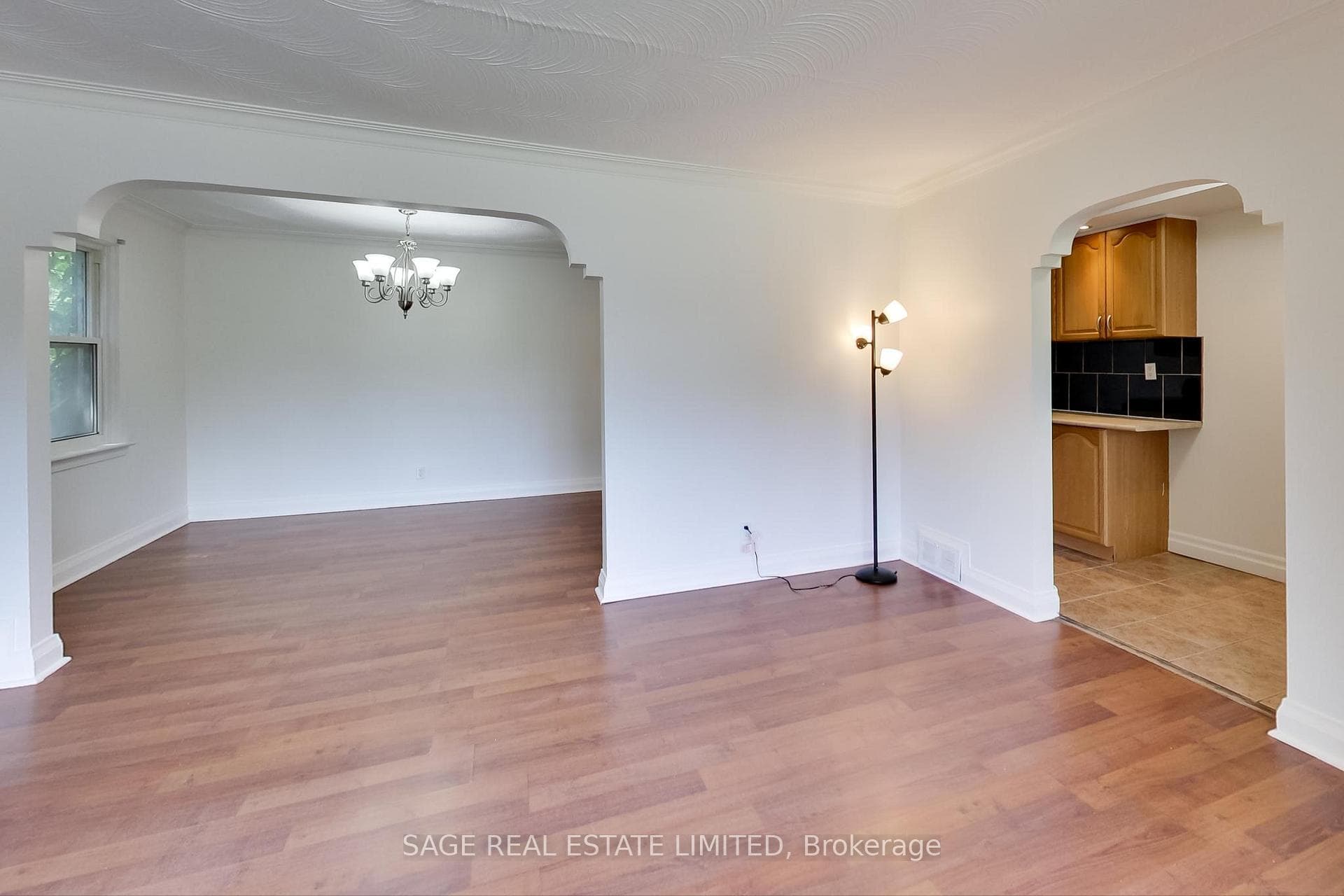 72 Burncrest Drive Unit Main photo 7