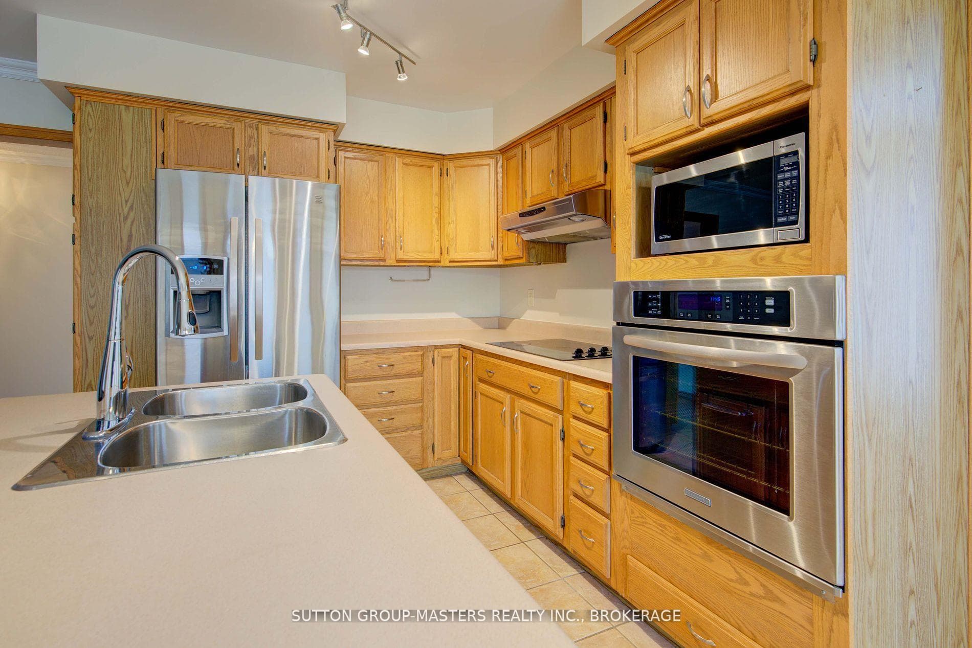 873 Irving Court photo 40