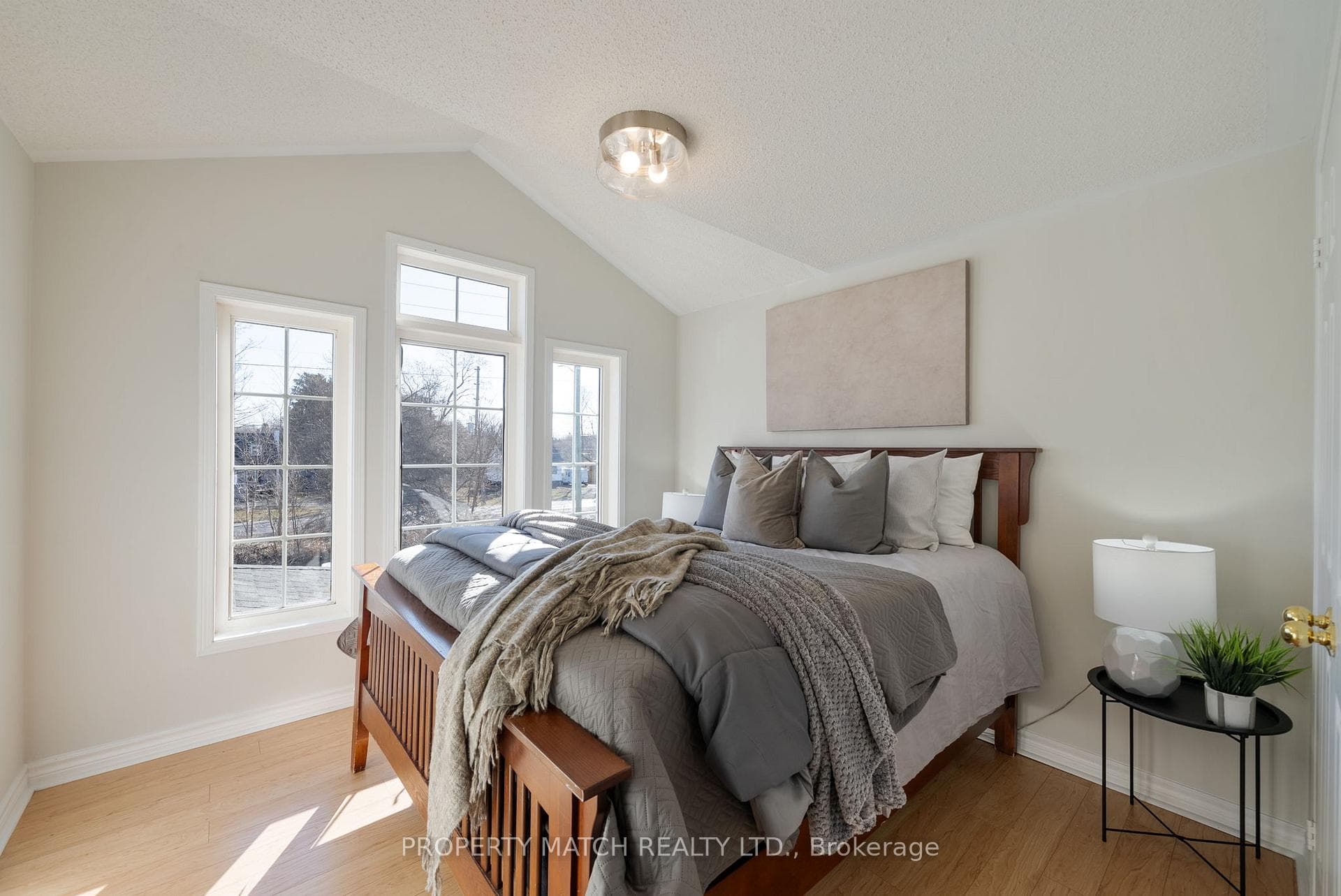 508 Hartgrove Lane photo 17
