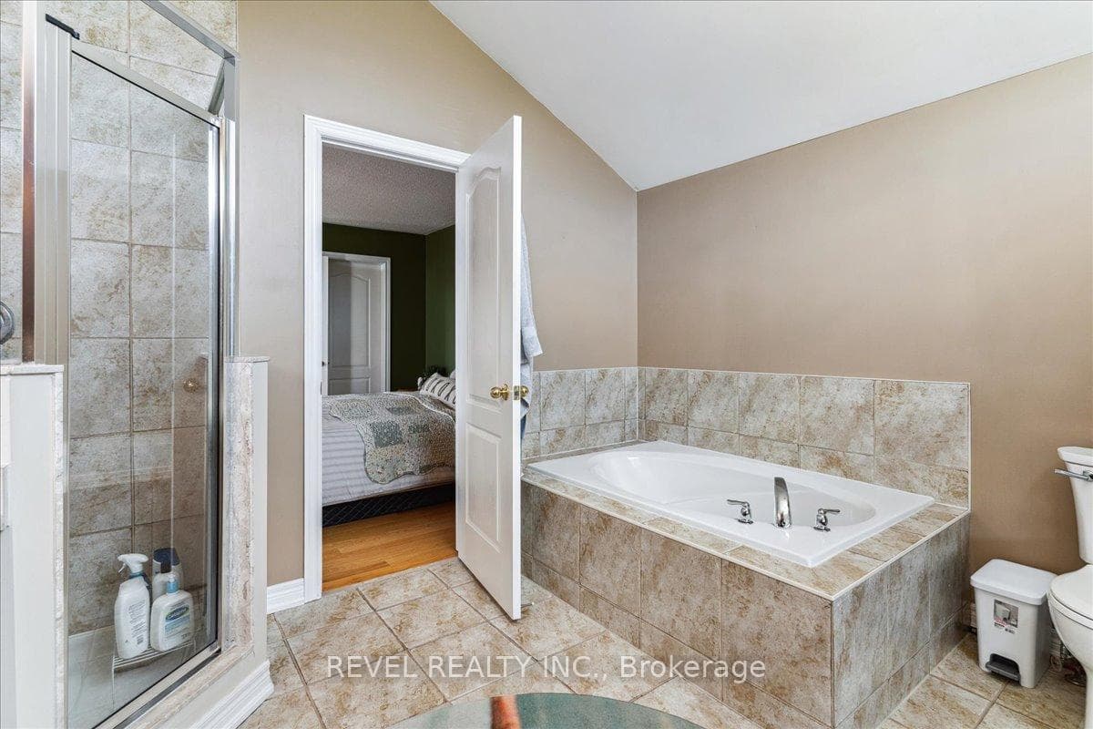 63 Westhampton Way photo 36