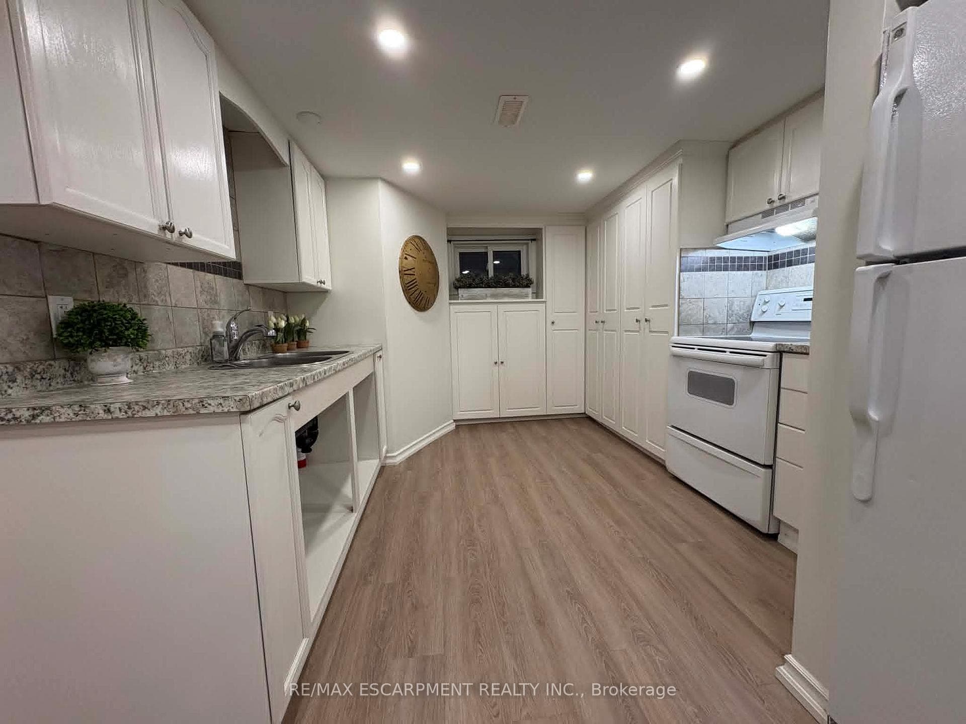 29 East 41st Street Unit Lower photo 9