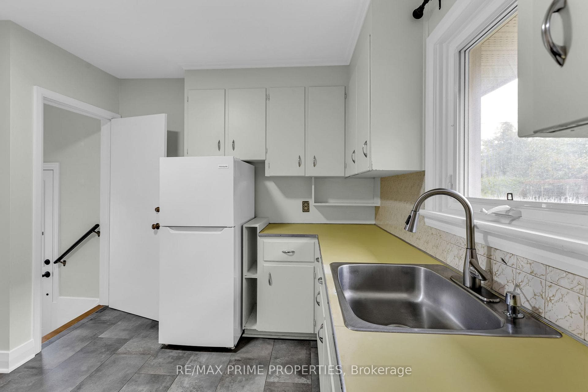 332 ACTON Street photo 21