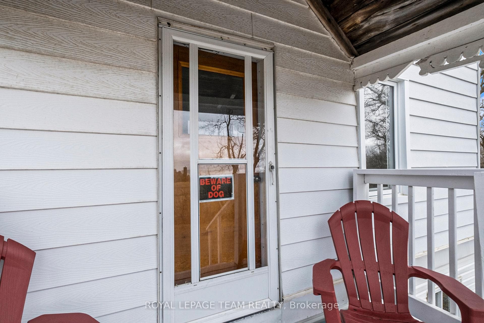 10296 Marionville Road photo 4