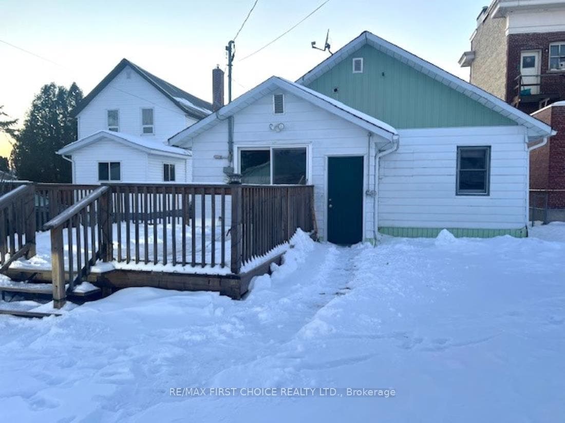 118 Fourth Street photo 2