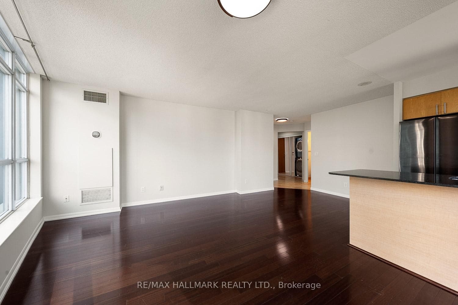 219 Fort York Boulevard Unit 603 photo 12
