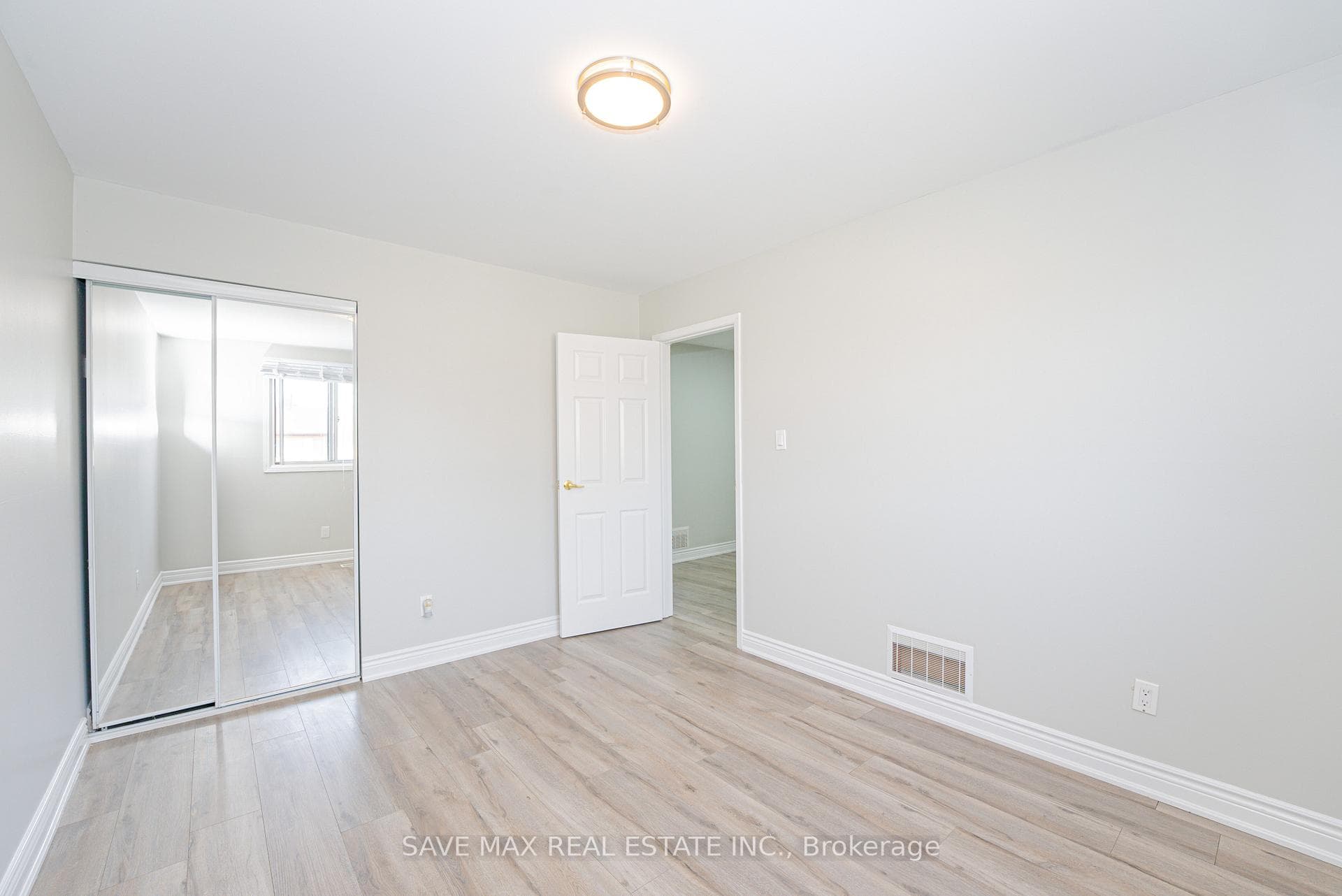 168 Baronwood Court Unit 168 photo 18