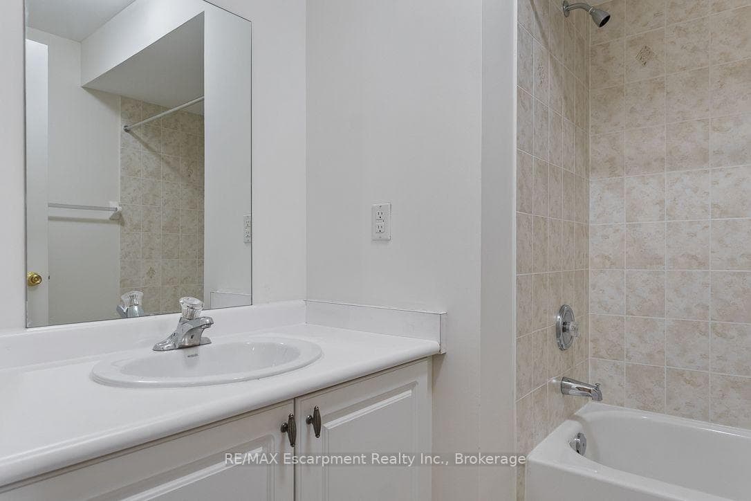 8 JIM BAIRD Mews photo 13