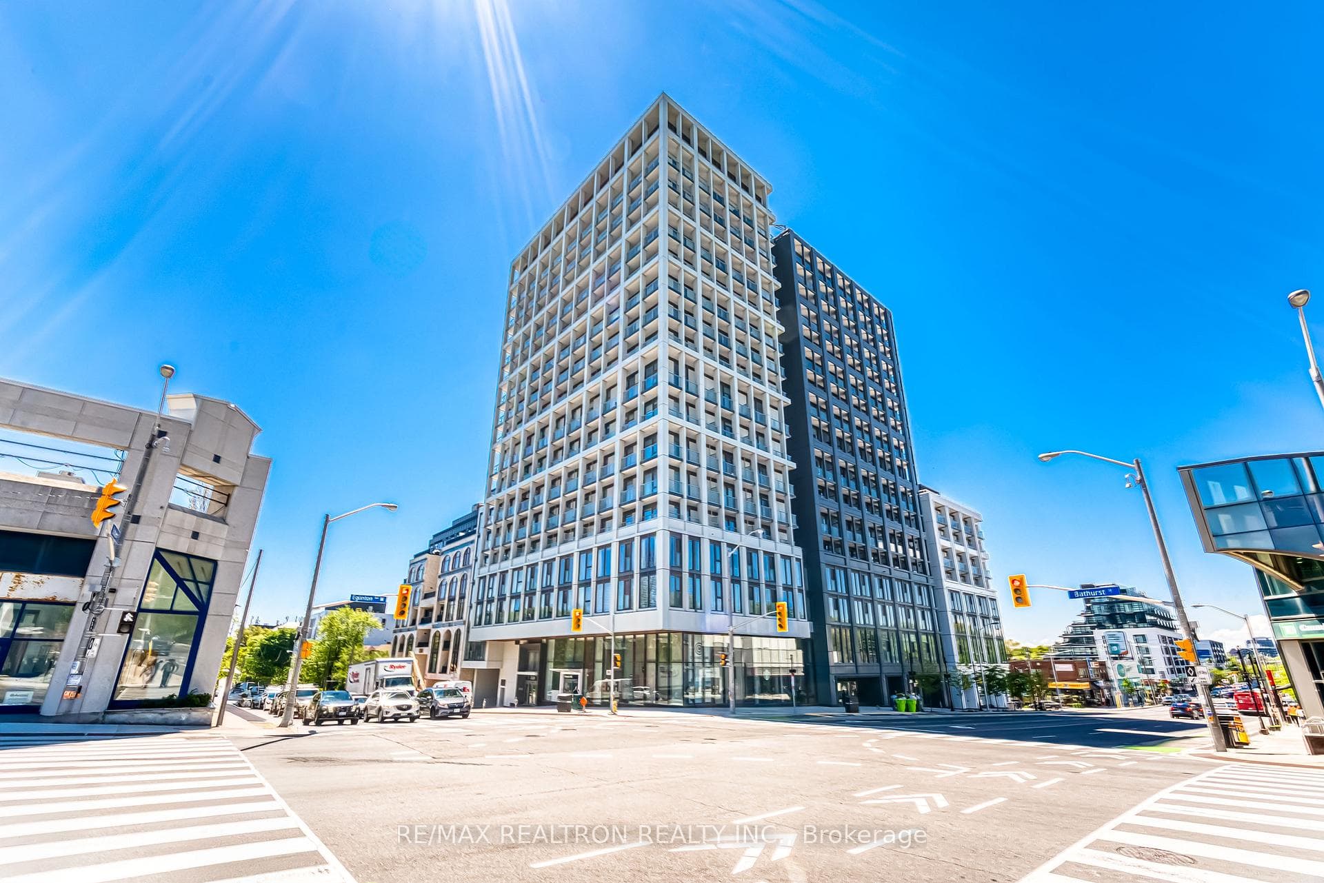 2020 Bathurst Street Unit 1215 photo 1
