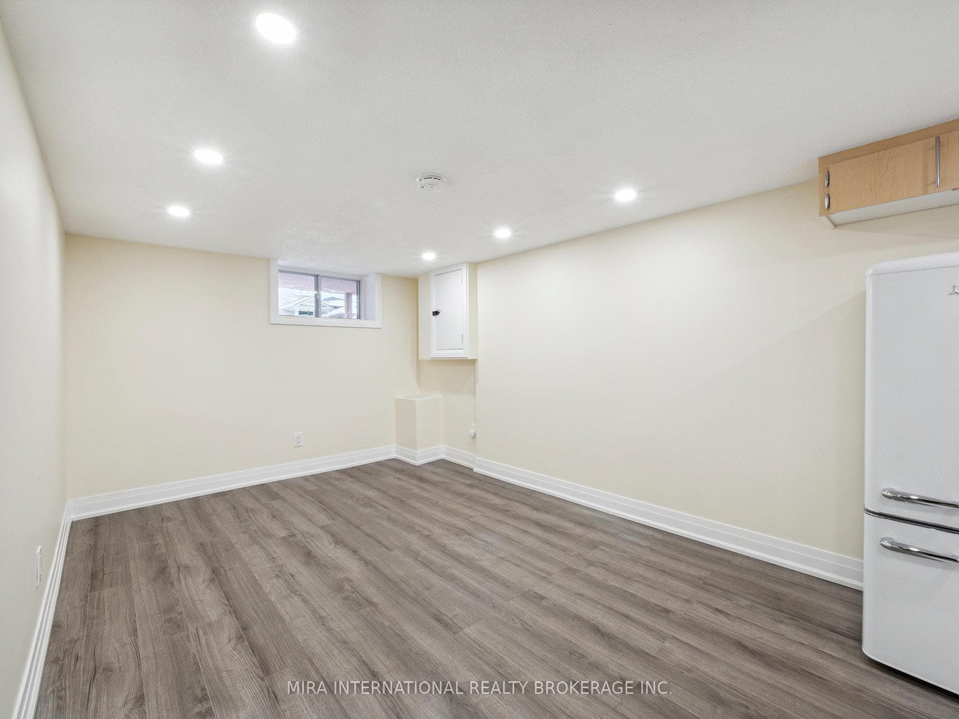 1132 Glengrove Avenue Unit Basement photo 8
