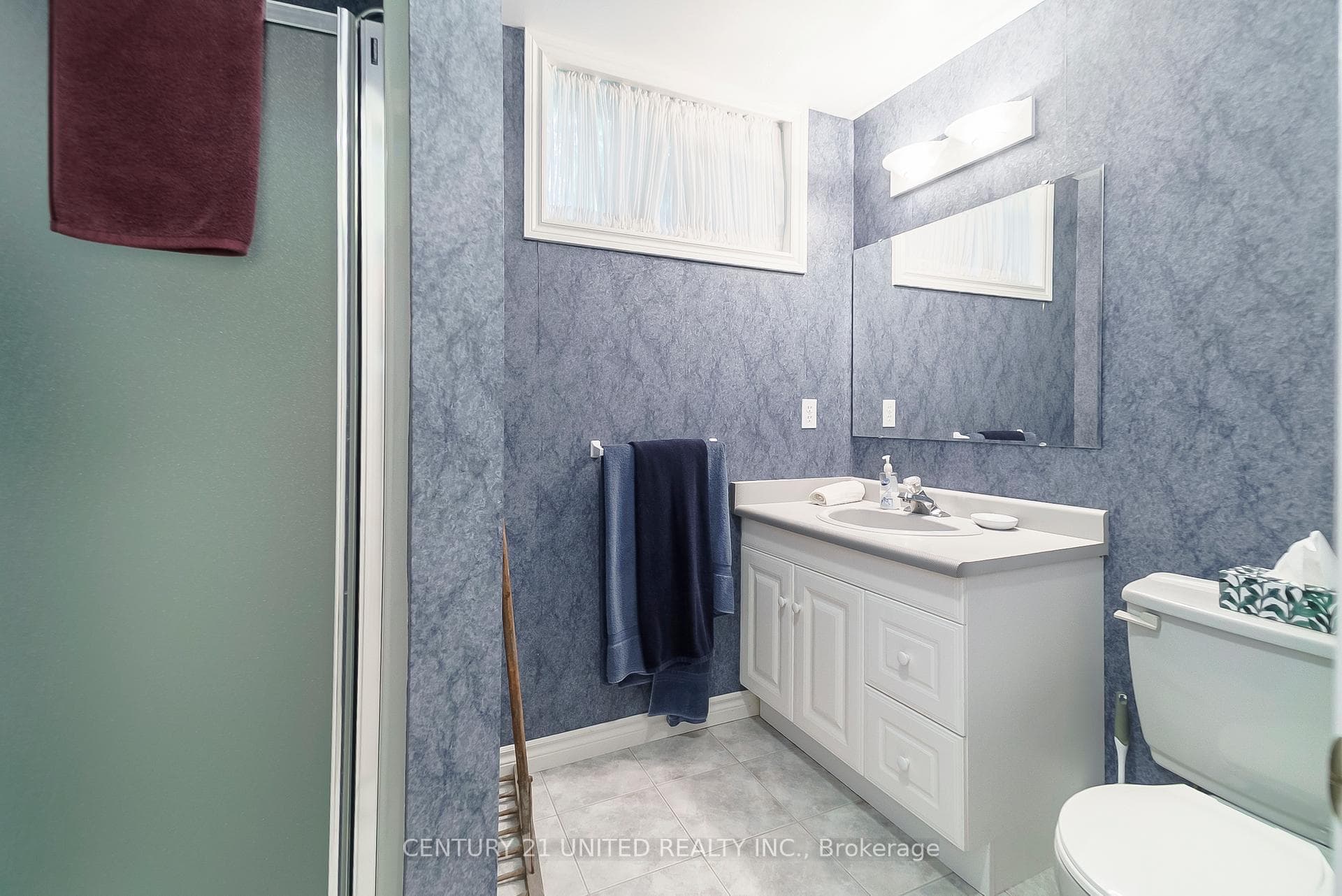 1656 Champlain Drive photo 41