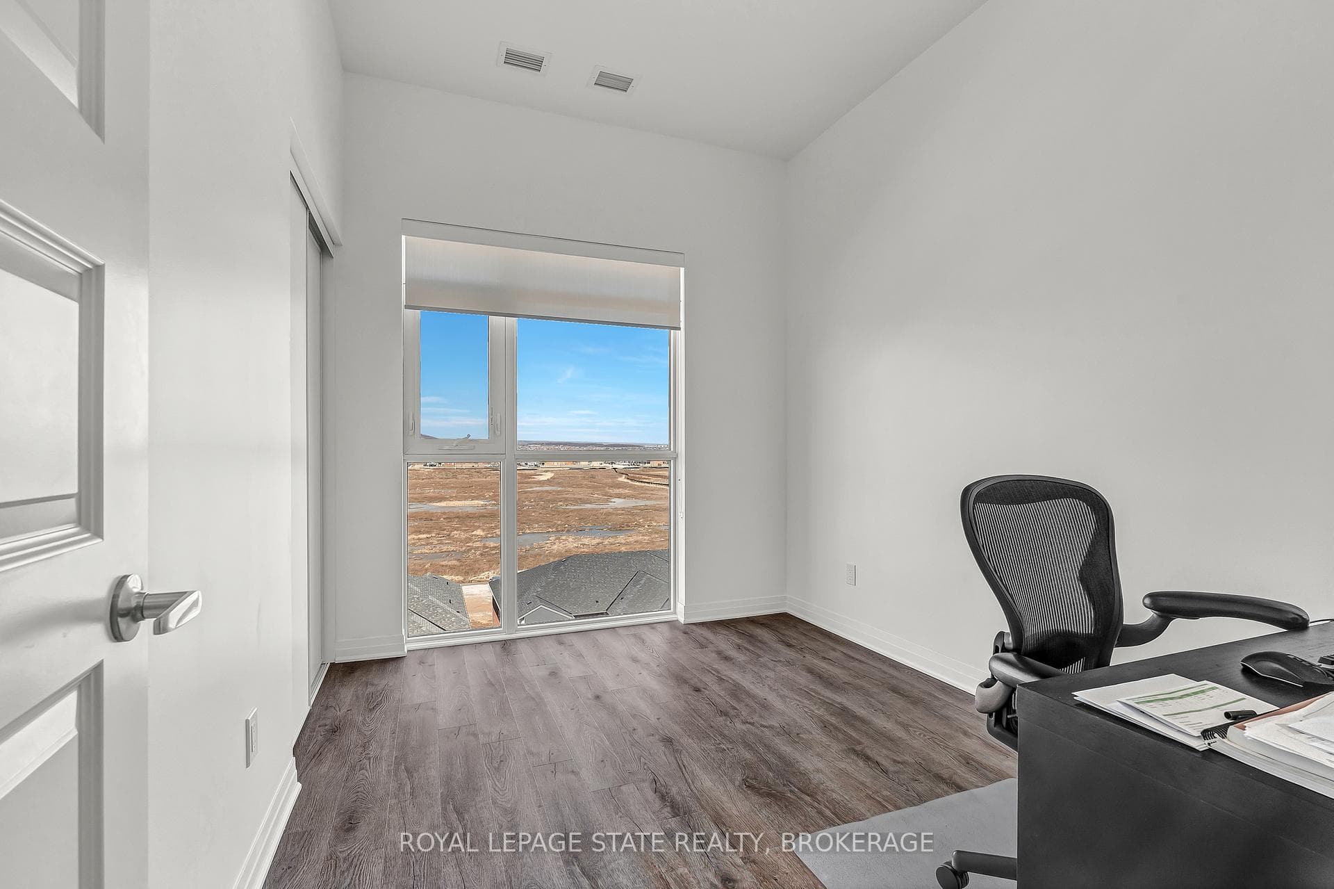 460 GORDON KRANTZ Avenue Unit 601 photo 24