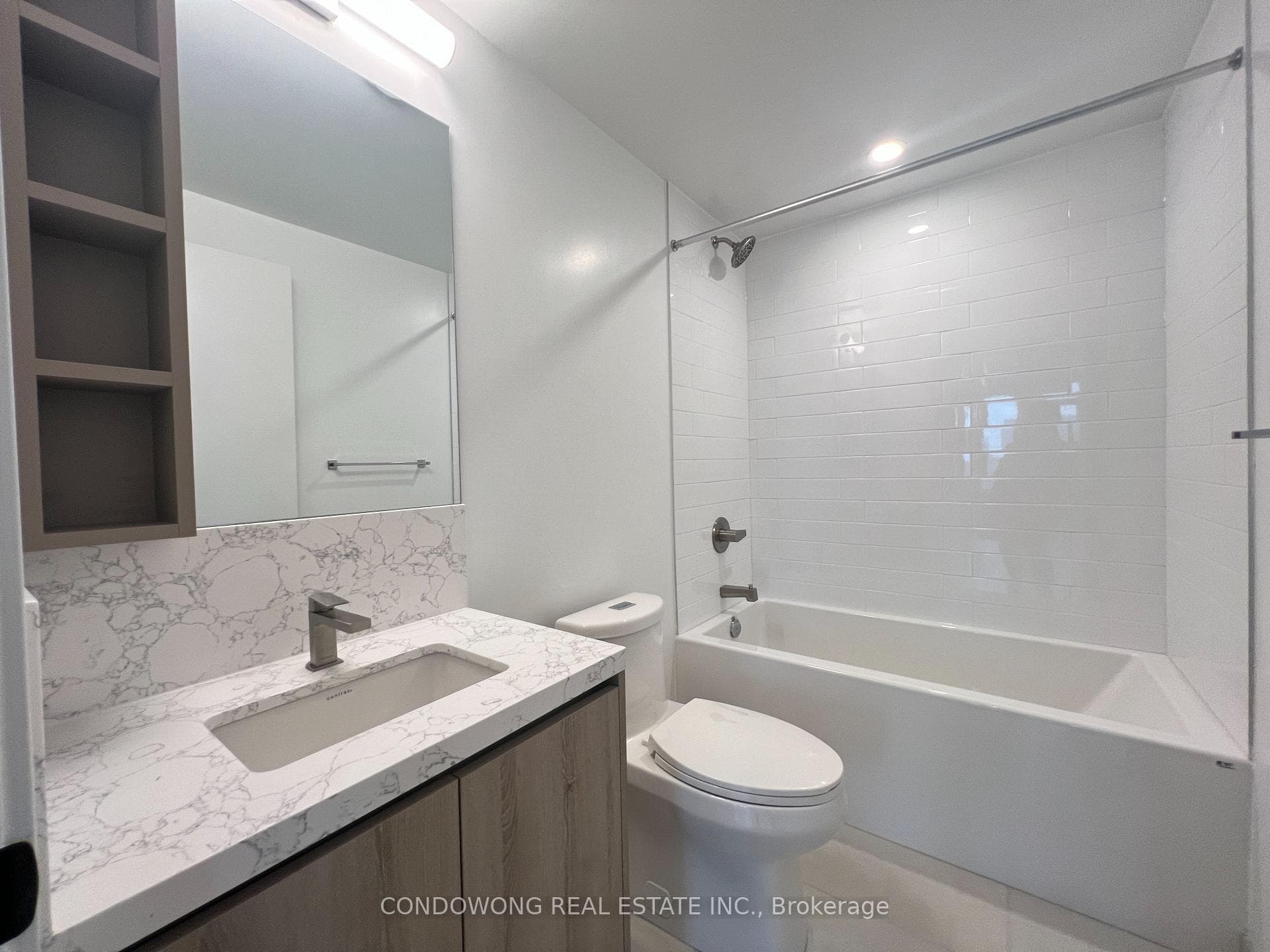 319 Jarvis Street Unit 2803 photo 6