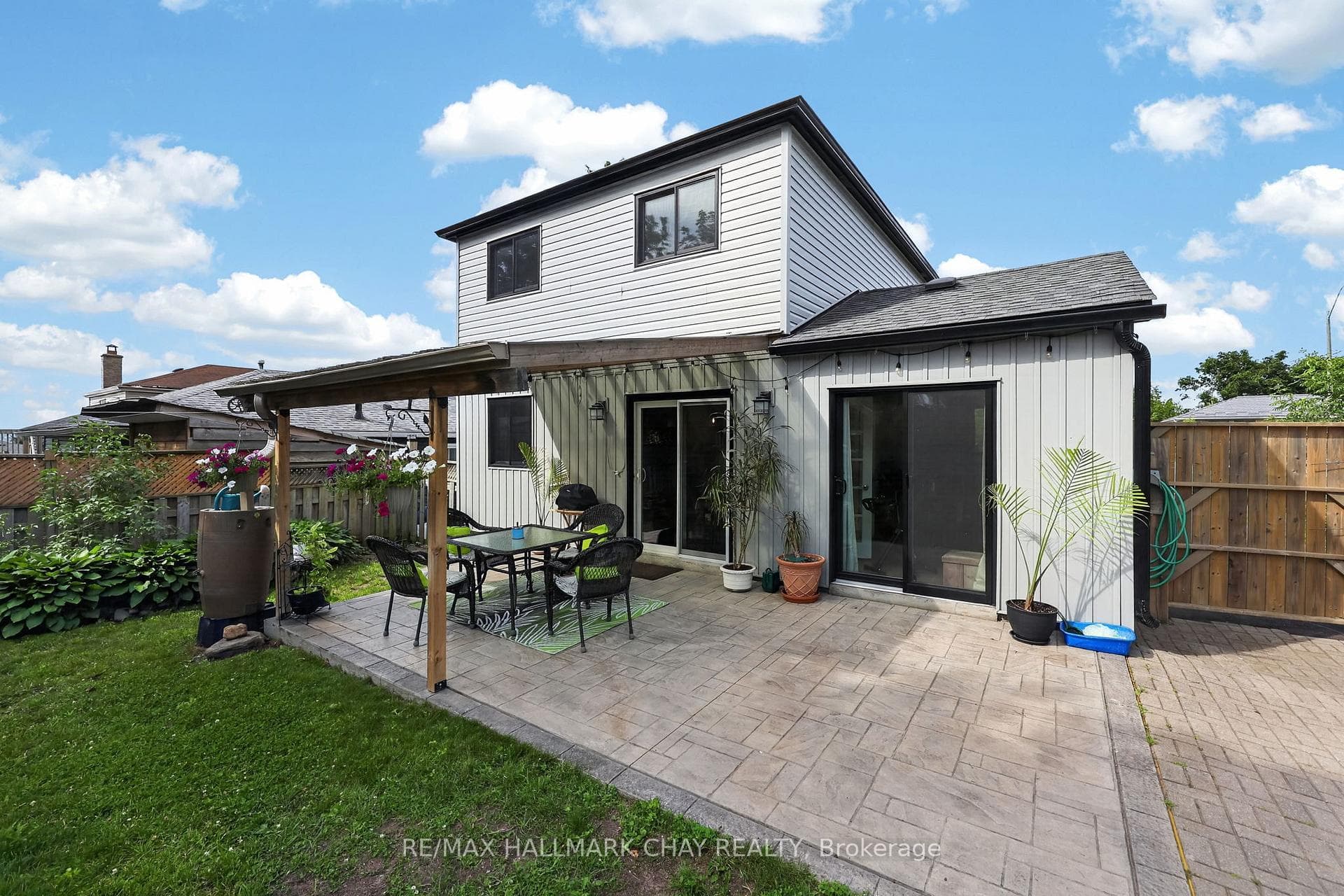 243 Letitia Street photo 7