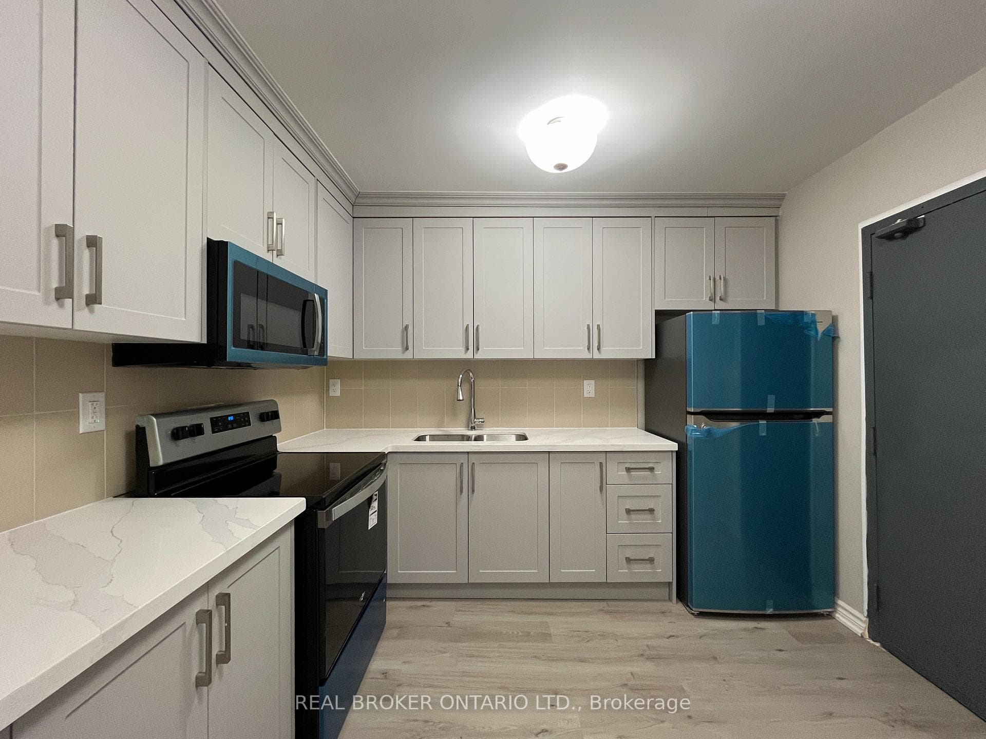 395A Donlands Avenue Unit 106 photo 1
