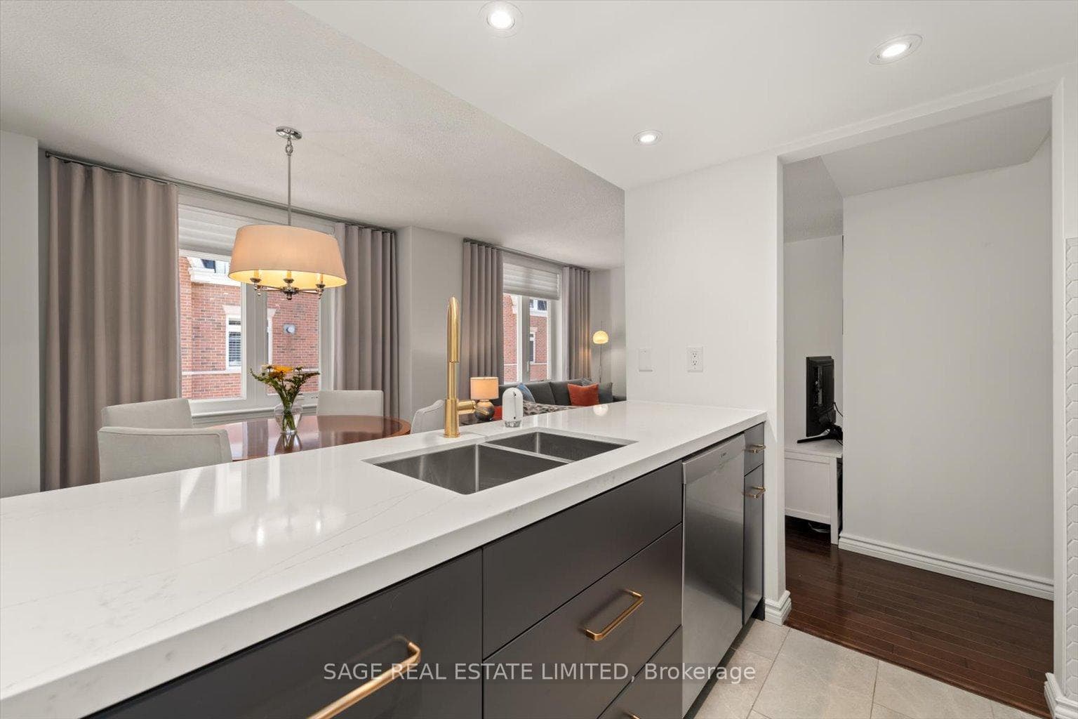 89 Lillian Street Unit 17 photo 19