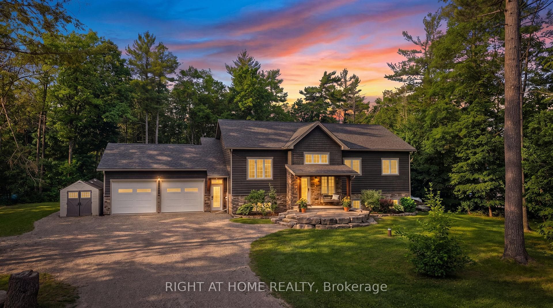 590 Golf Course Road photo 1
