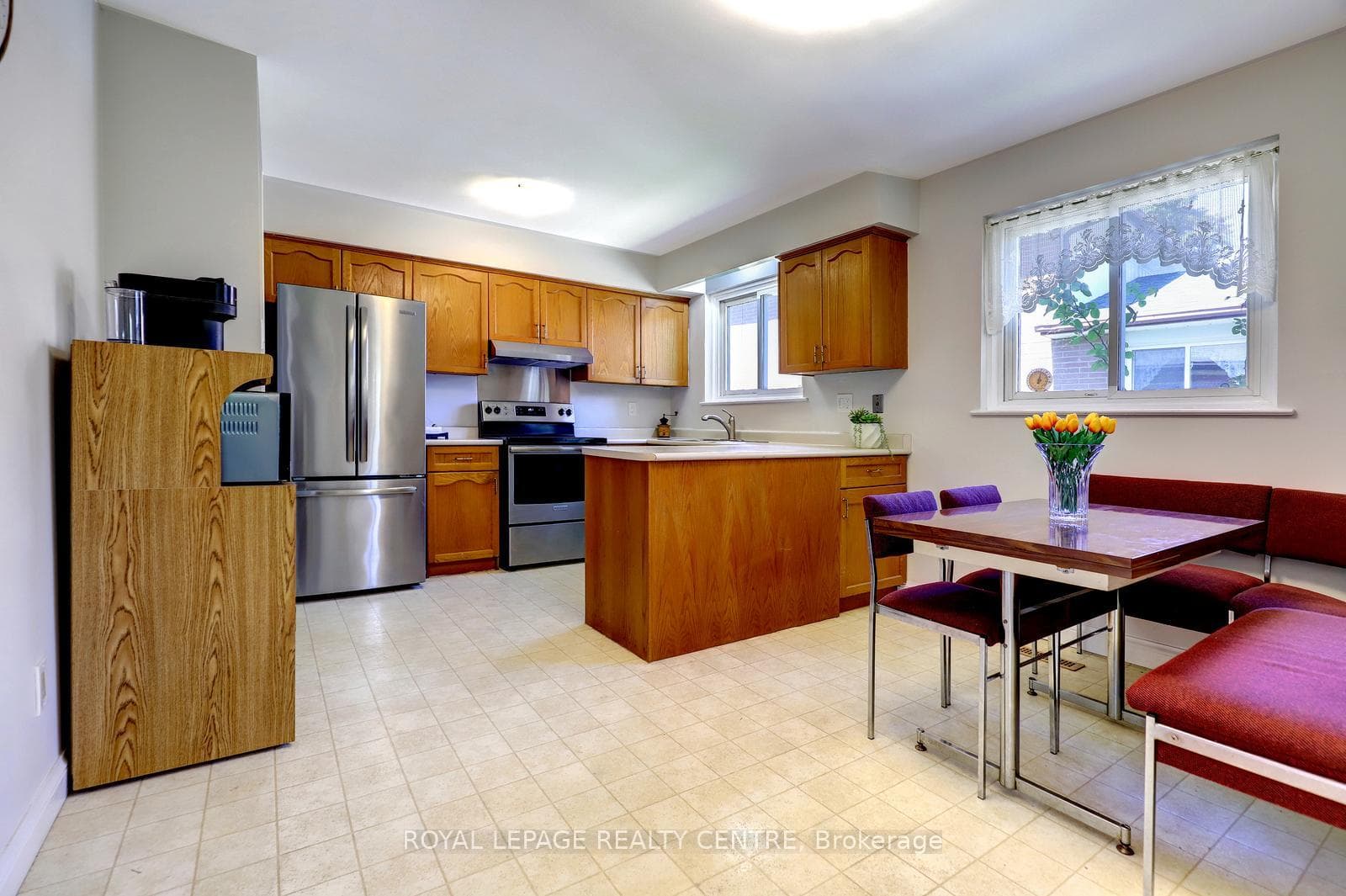 1278 Shamir Crescent photo 10