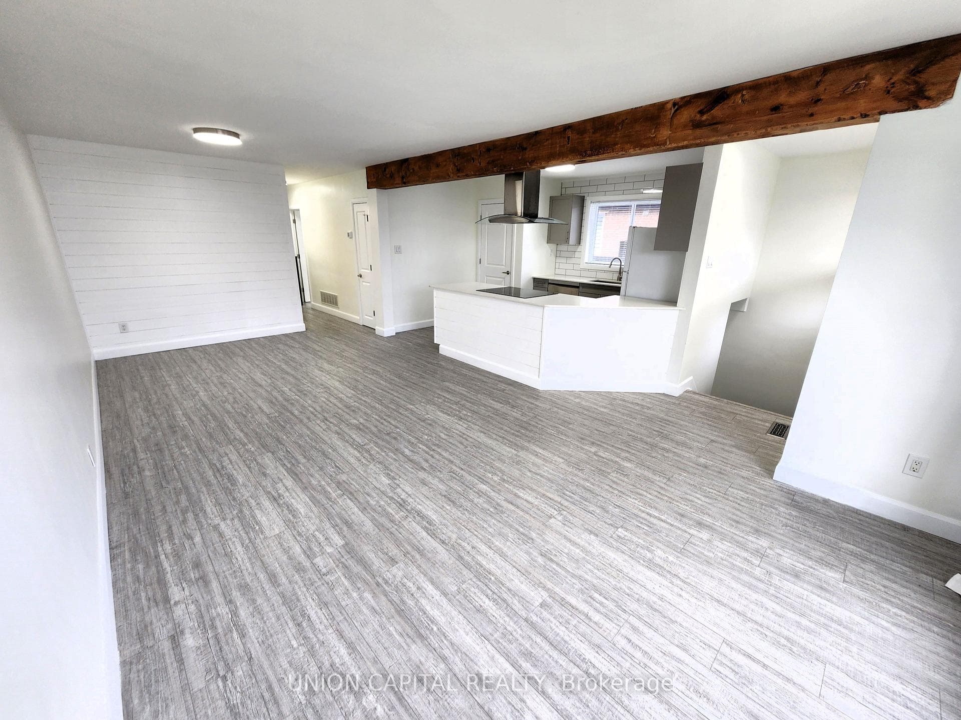 85 Walter Avenue Unit Unit A photo 3