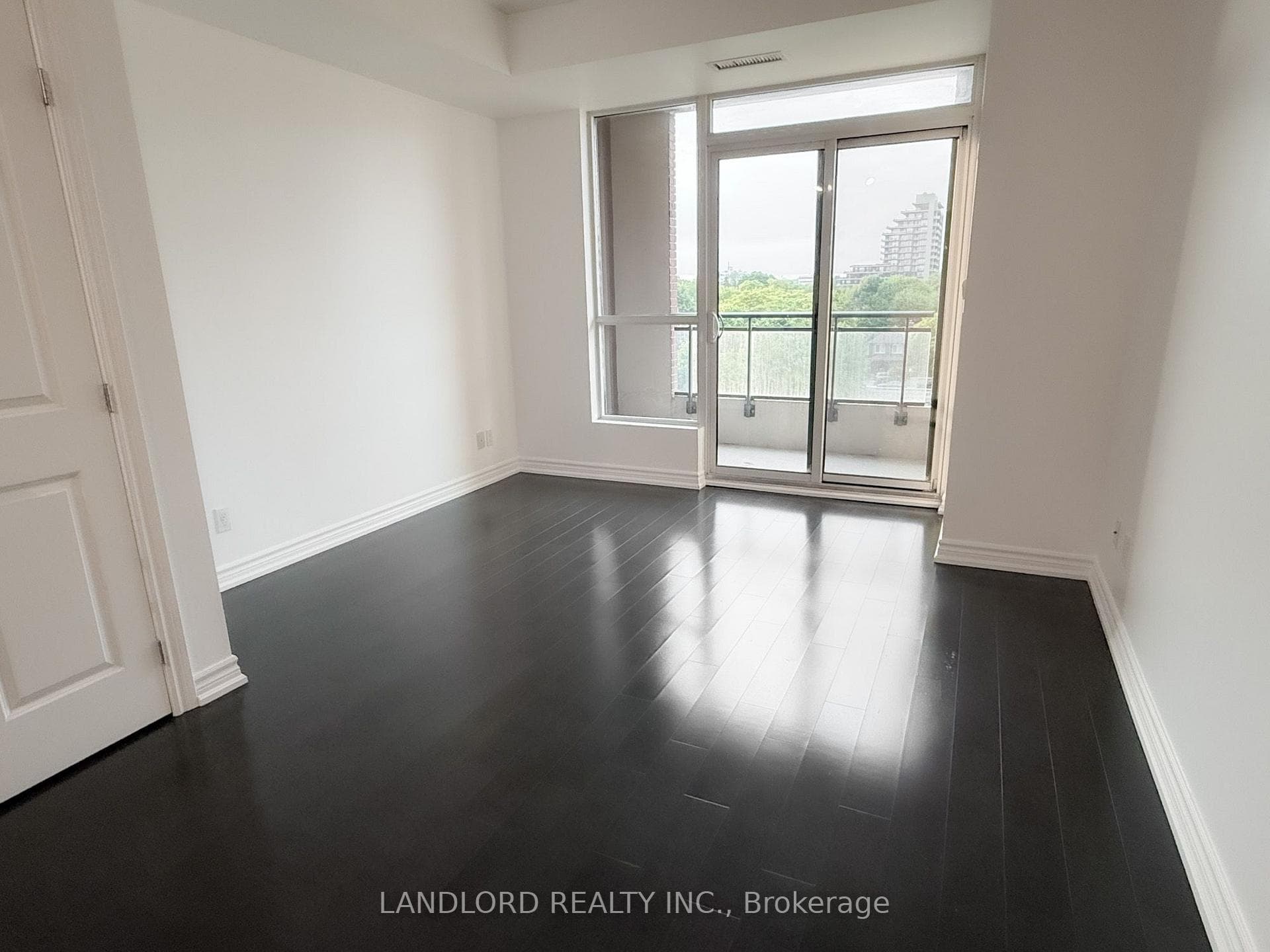 23 Glebe Road Unit 521 photo 8