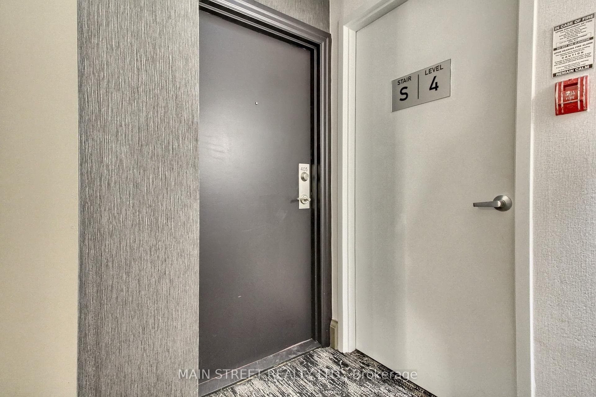 2067 Lake Shore Boulevard Unit 405 photo 2