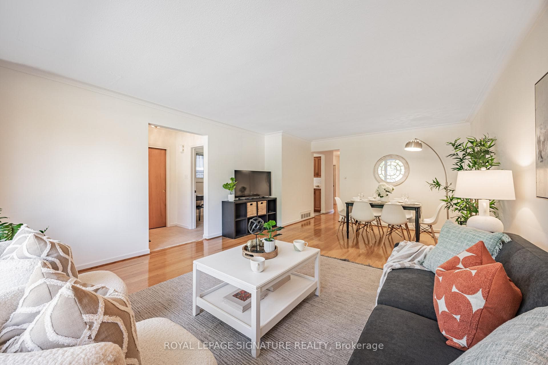 28 Sedgemount Drive photo 6