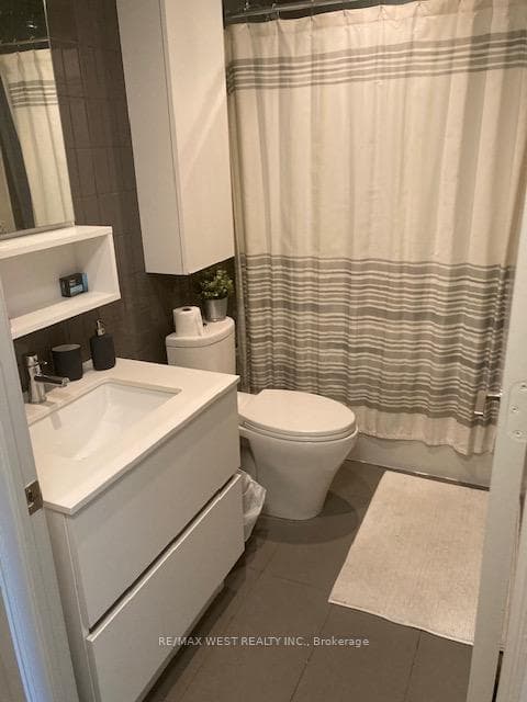 377 Madison Avenue Unit 601 photo 8