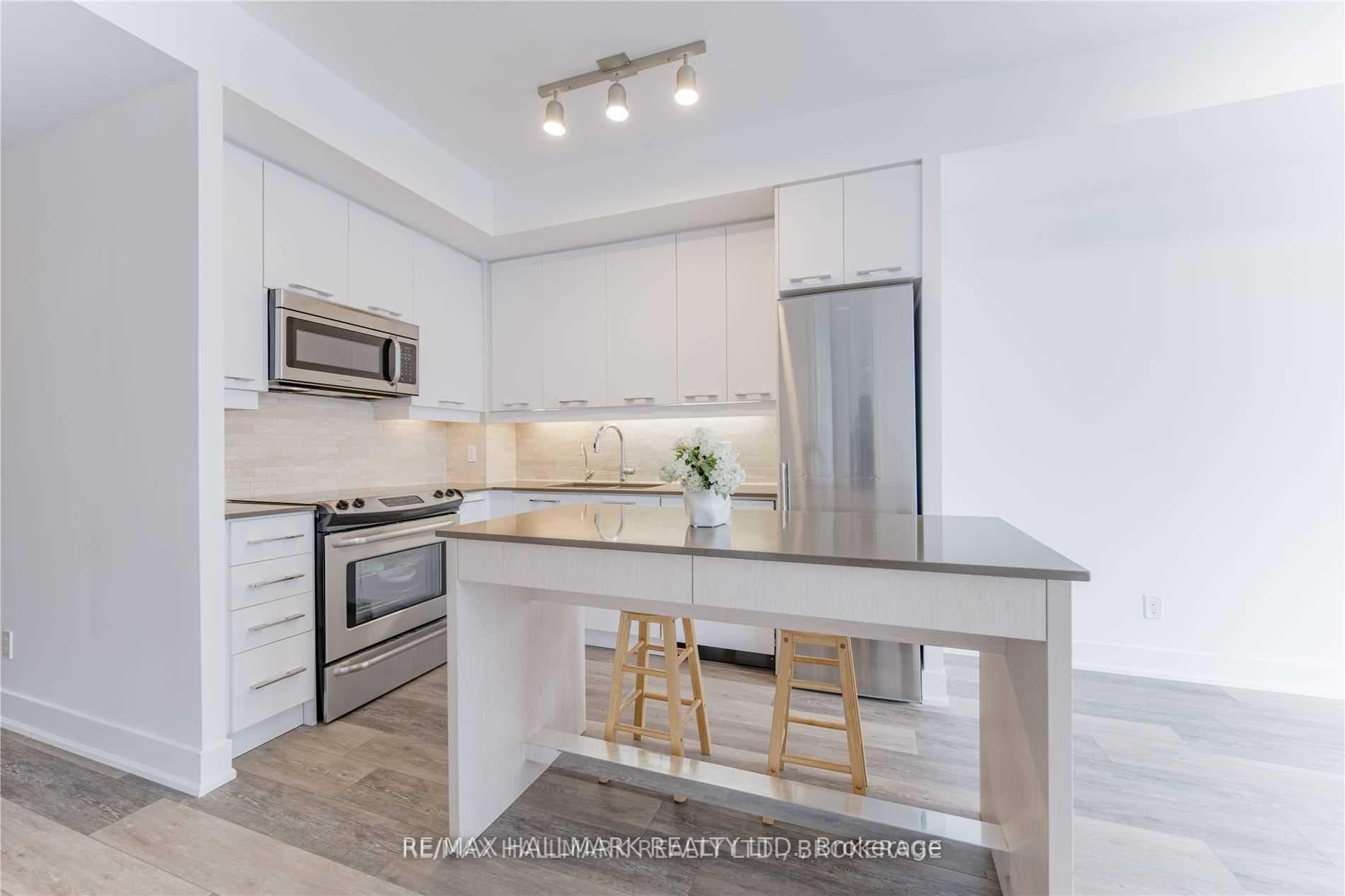 9471 Yonge Street Unit 549 photo 2