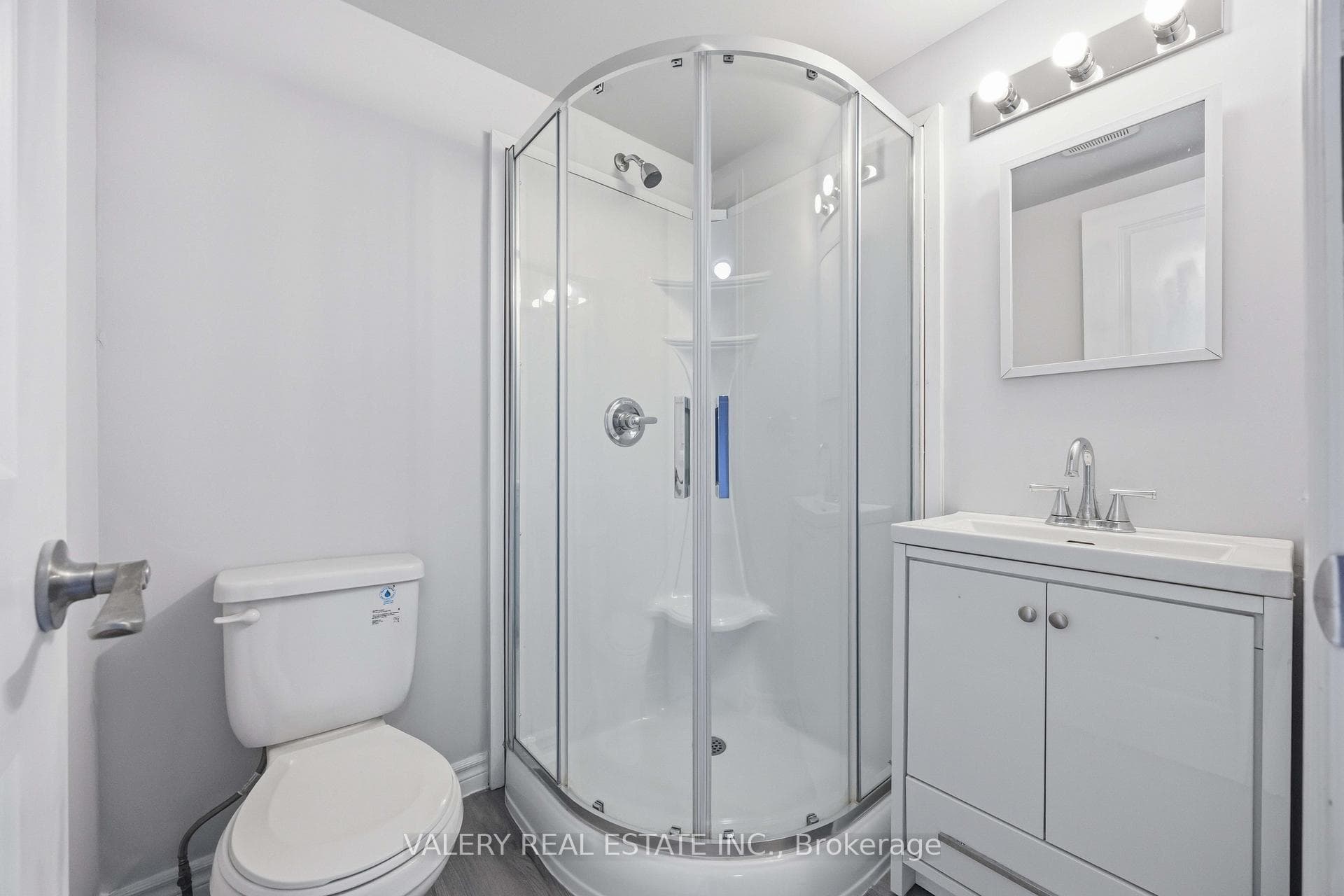 250 Penetanguishene Road Unit 7 photo 29