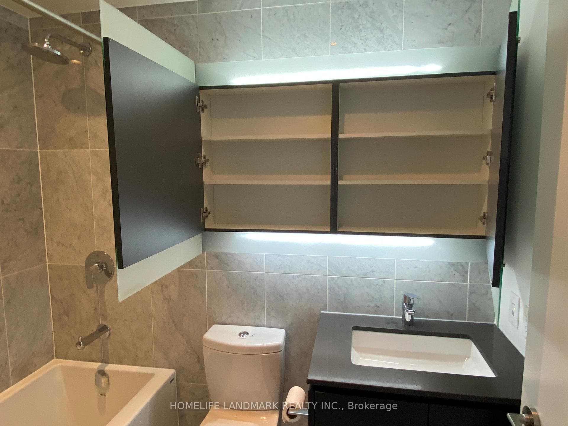 117 Mcmahon Drive Unit 3606 photo 19