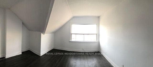 1211 College Street Unit Upper photo 32