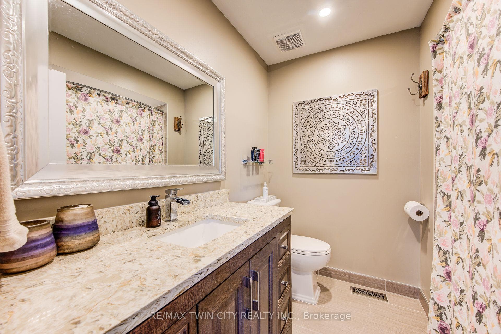 19 Sebastian Crescent photo 21