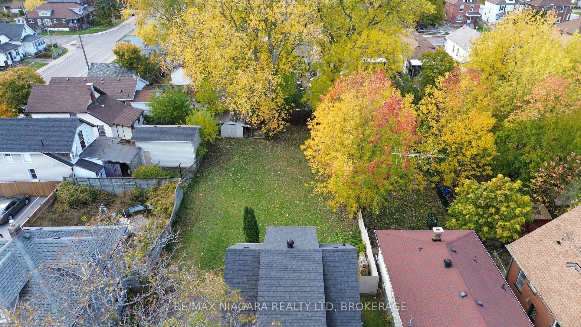 4765 Second Avenue Unit UPPER UNIT photo 3