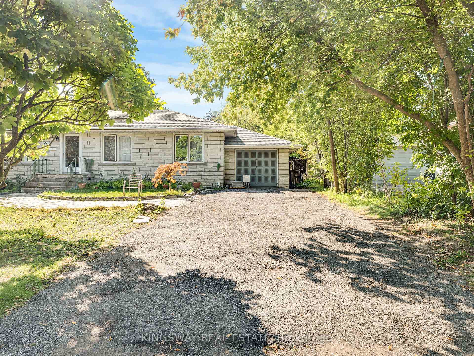 41 Kirk Drive photo 2