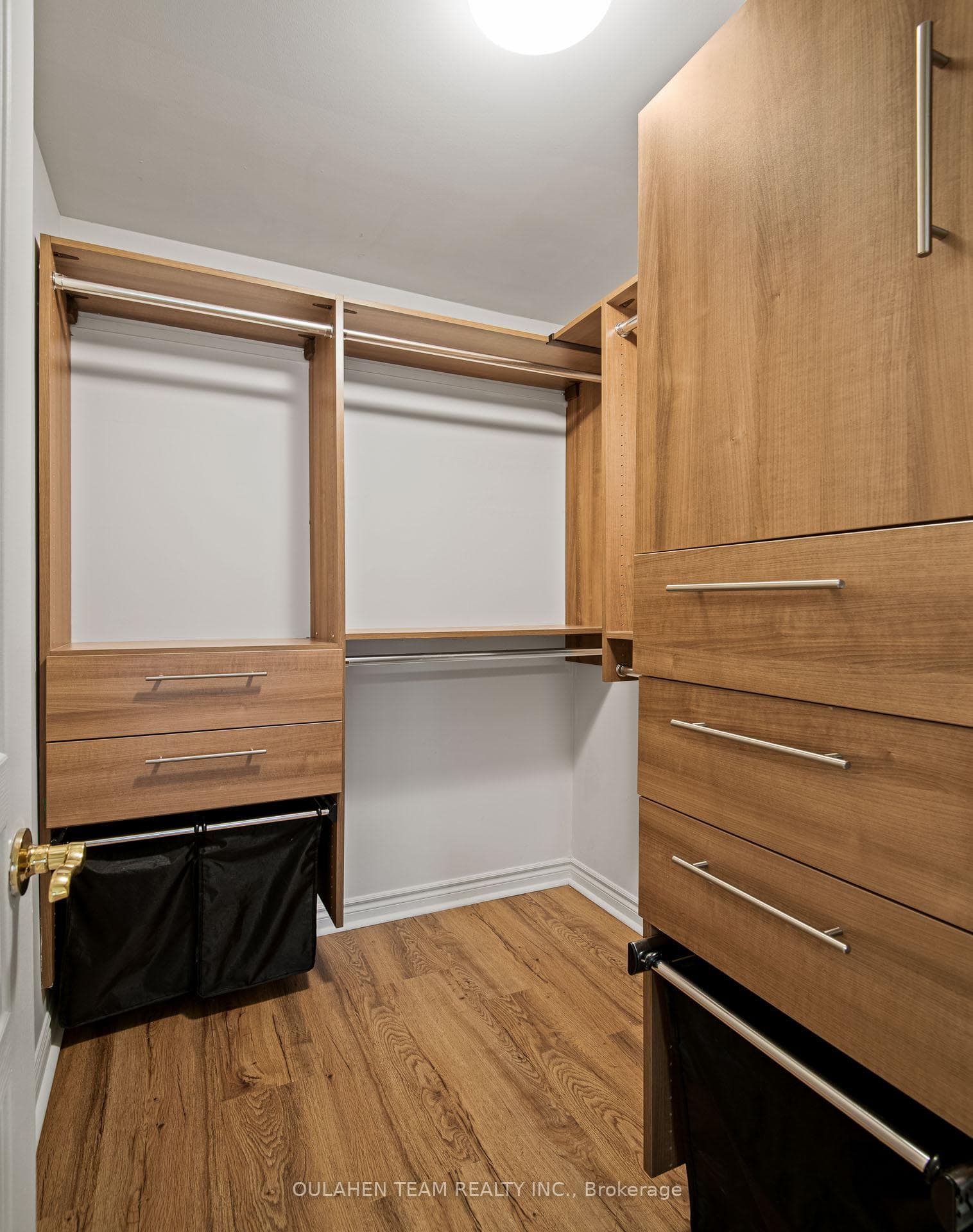 8 Humberstone Drive Unit 210 photo 22