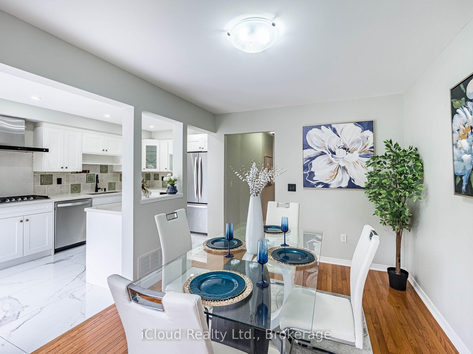 833 Scollard Court Unit 107 photo 11