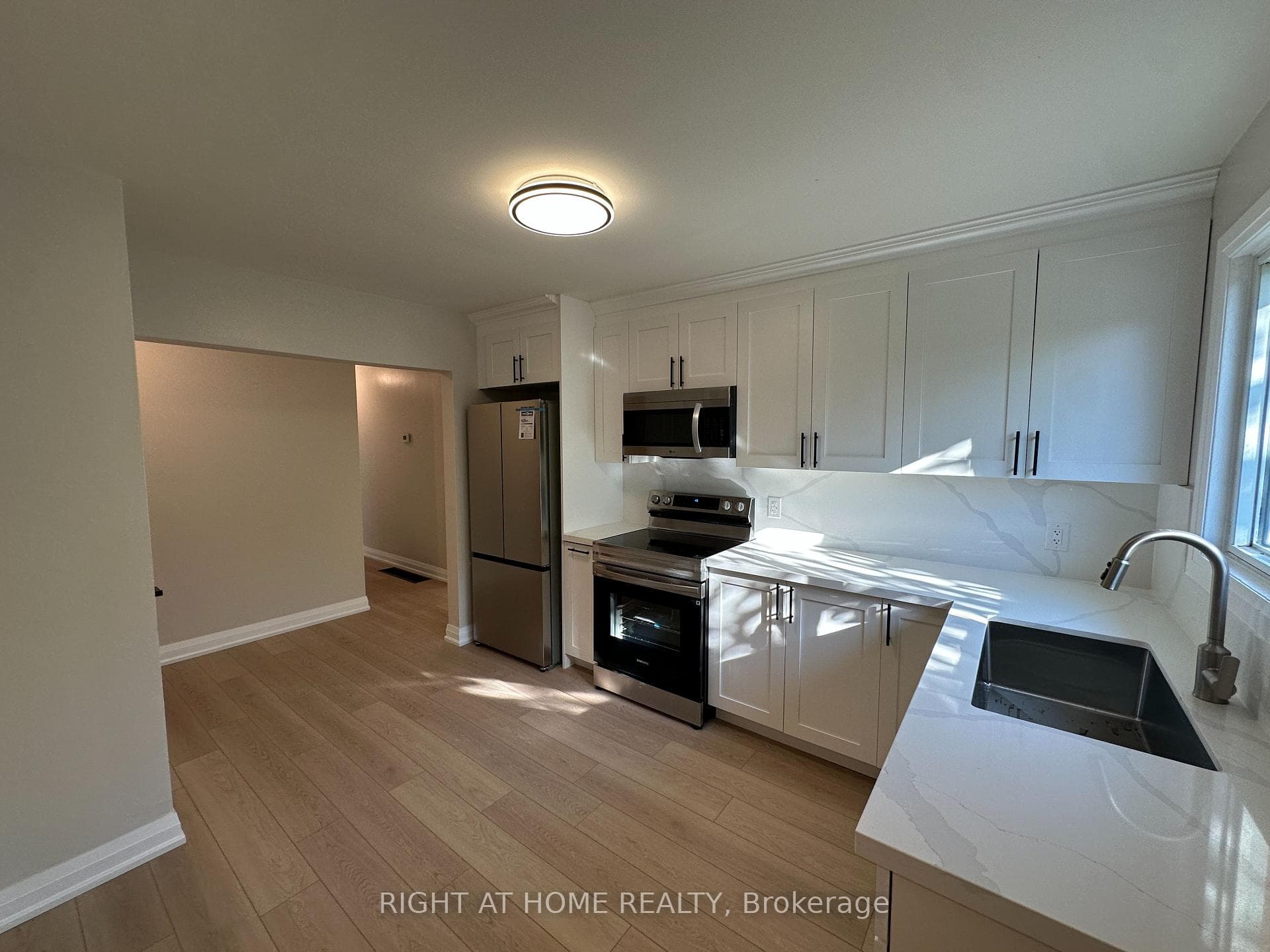 1153 Johnson Street photo 13