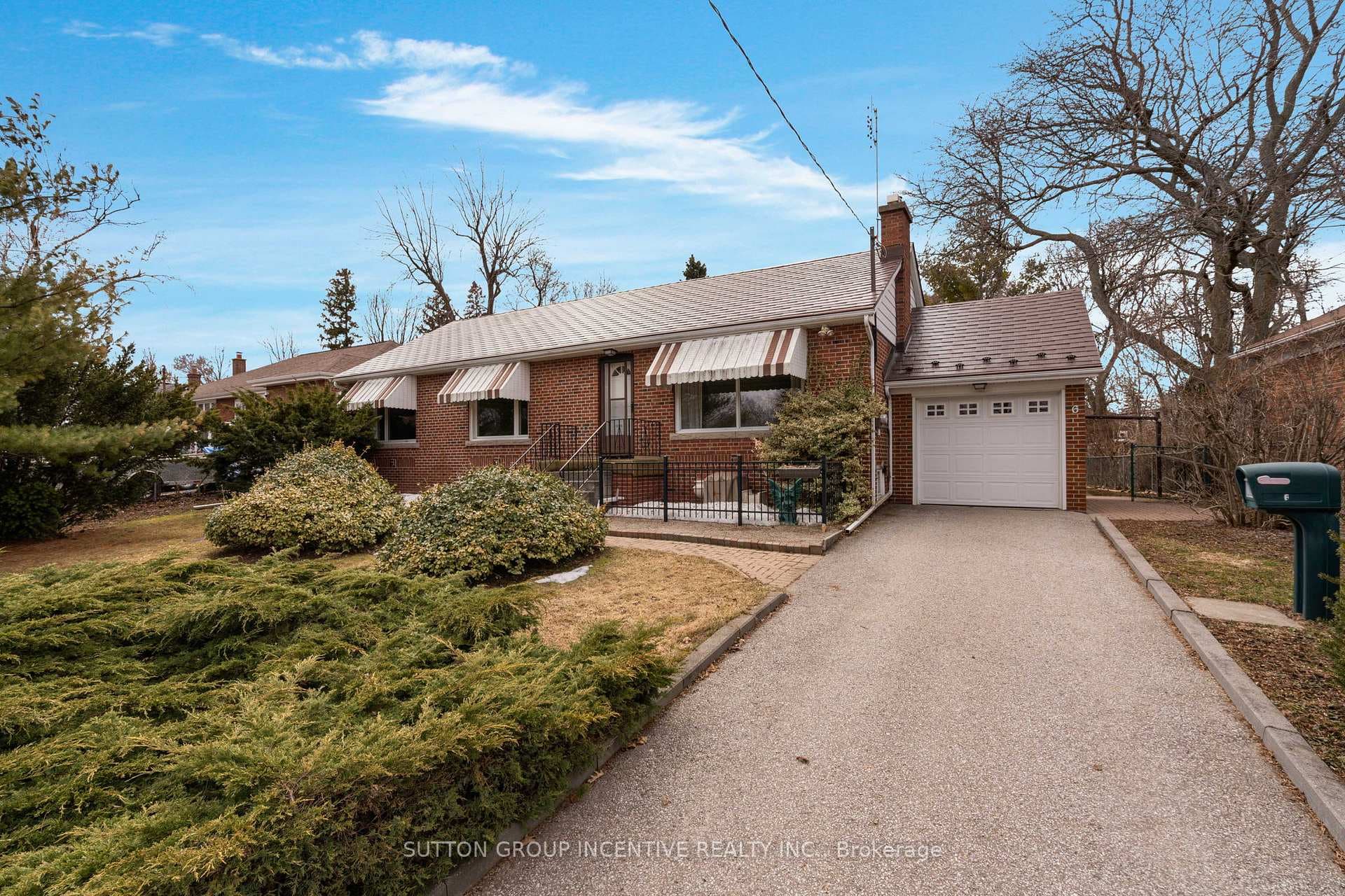 6 Kingsmere Crescent photo 5