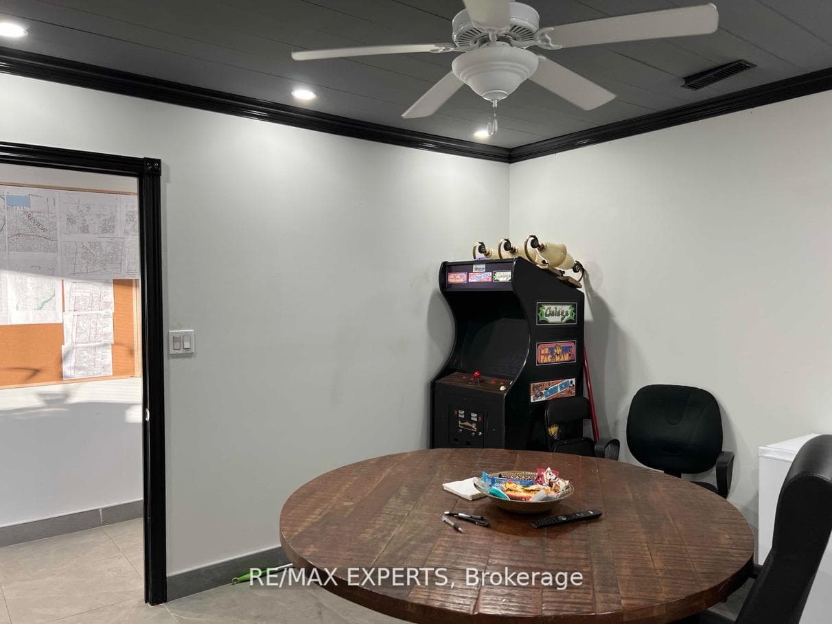 1 Delta Park Boulevard Unit 2 photo 6
