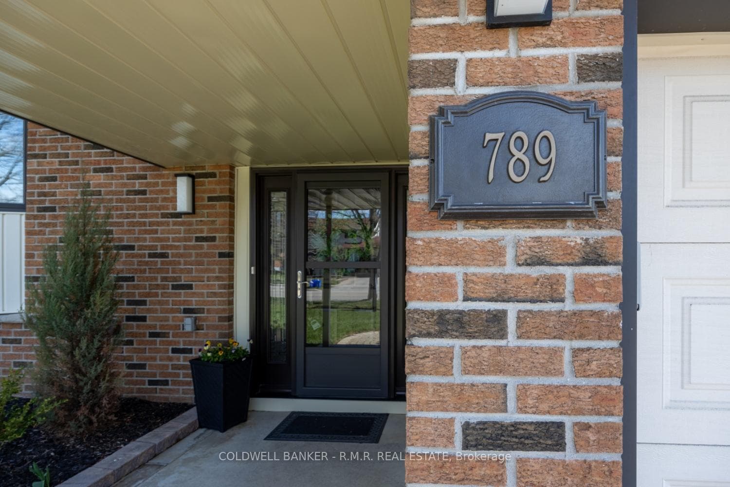 789 Central Park Boulevard photo 3